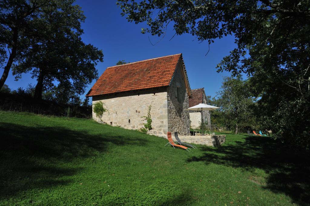 Gites De Combarel Корн Экстерьер фото
